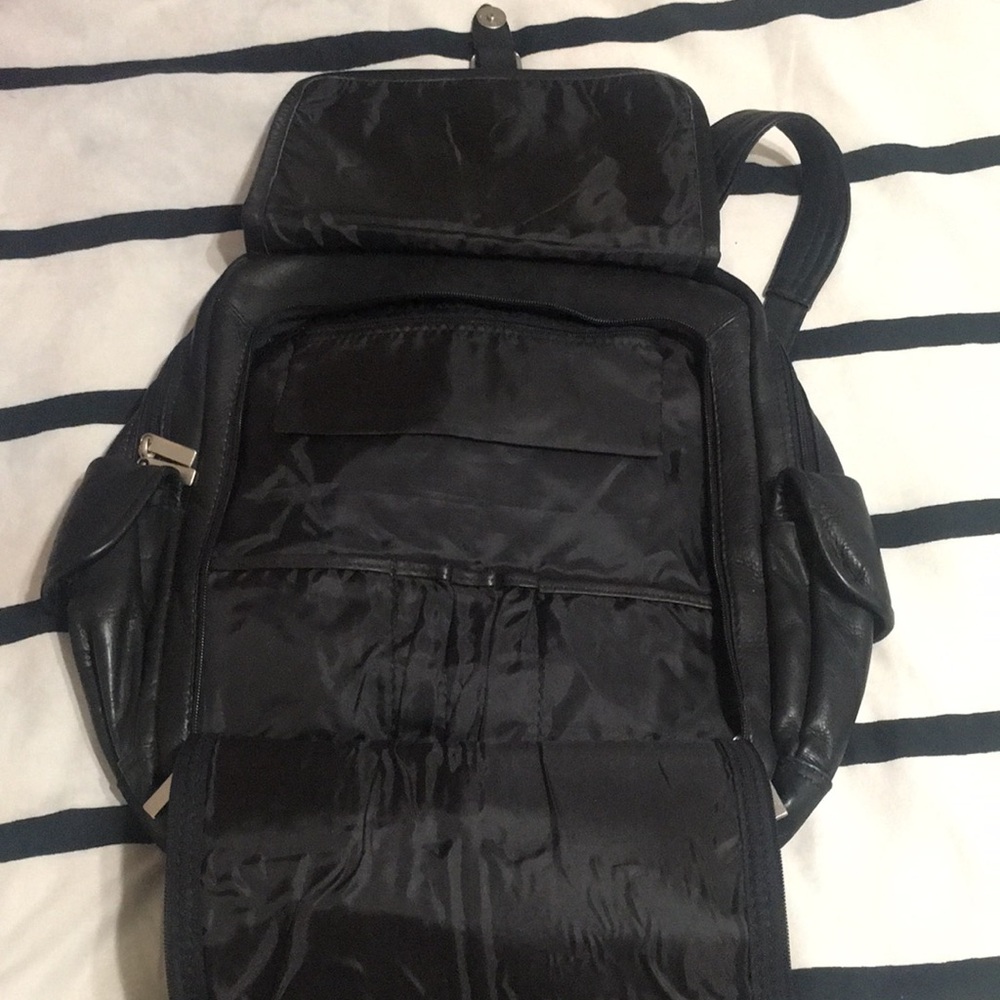Leather backpack - Picture 3 of 6